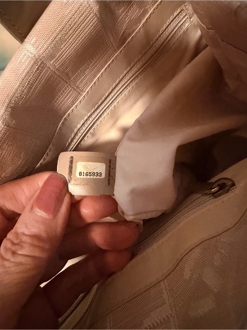 CHANEL miniline tote - Picture 8 of 15